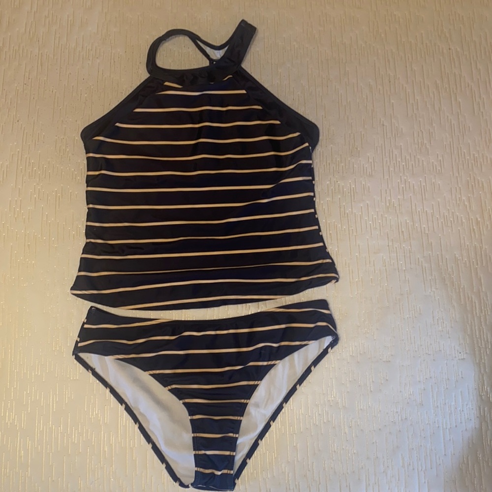 2 piece swimsuit